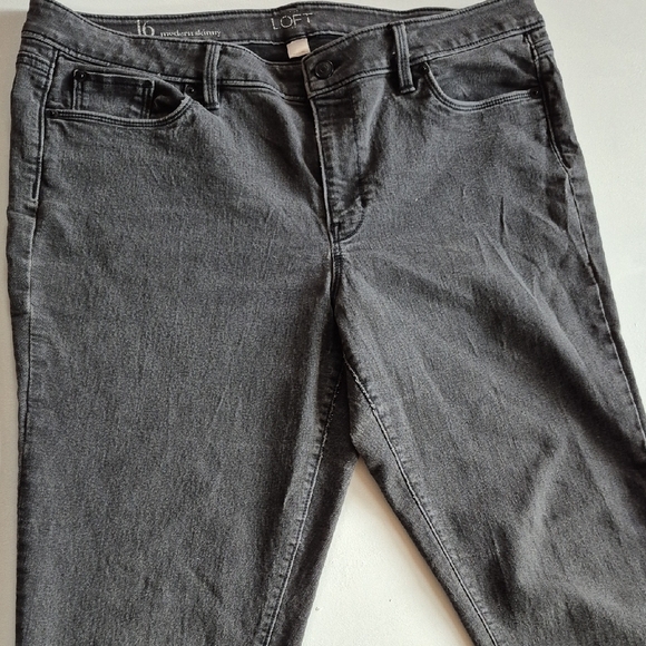 LOFT Black Ankle Cropped Jeans - Picture 4 of 6